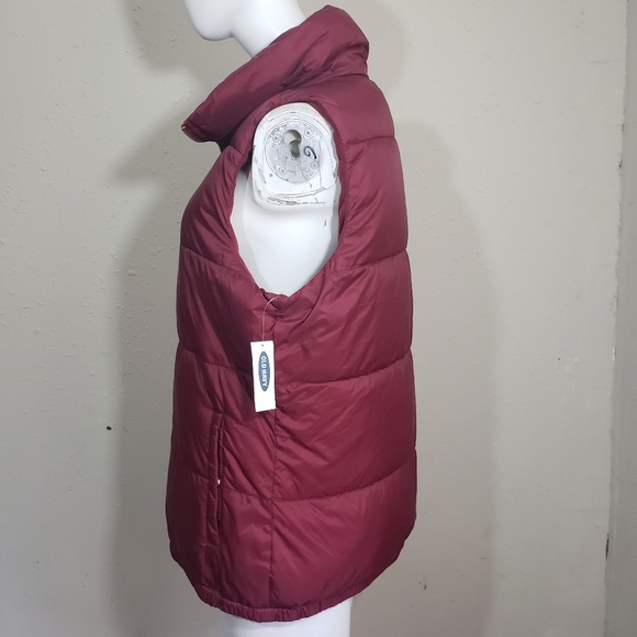 Old navy puffer vest women burgandy size M NWT - Picture 4 of 8